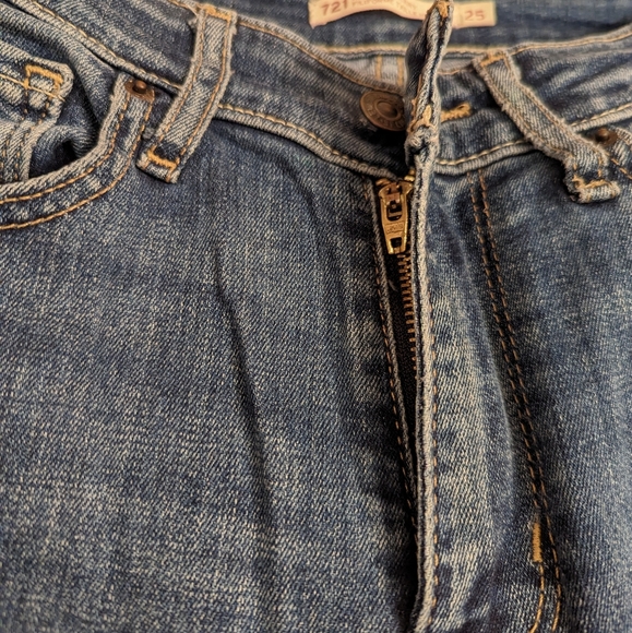 Levi's - High Rise Skinny Jeans - Size 25 - Picture 5 of 5